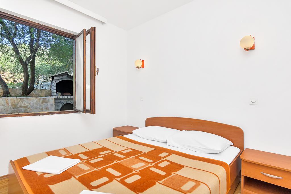 Apartmani Cico Gdinj Exterior foto
